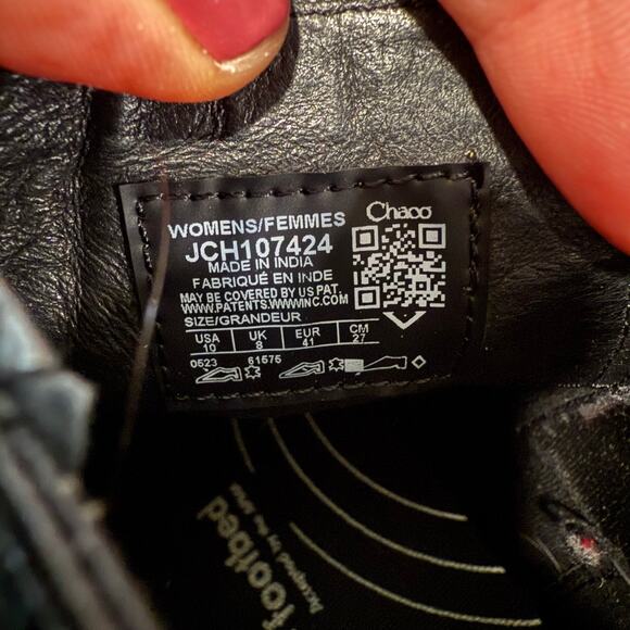 Chaco Women's Fields Chelsea Boots Black Leather 10 - Picture 3 of 9